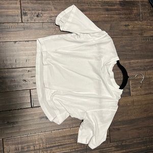 Lululemon crop top